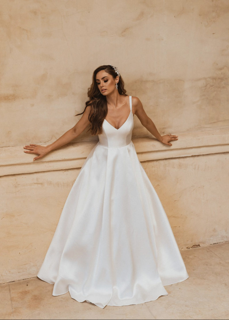 Tania Olsen TC339 A-Line wedding dress $950