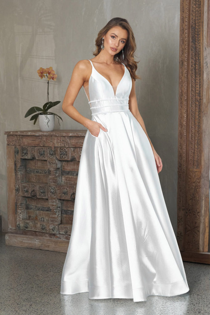 PO855 Tania Olsen Wedding Dress / Bridal Gown $620