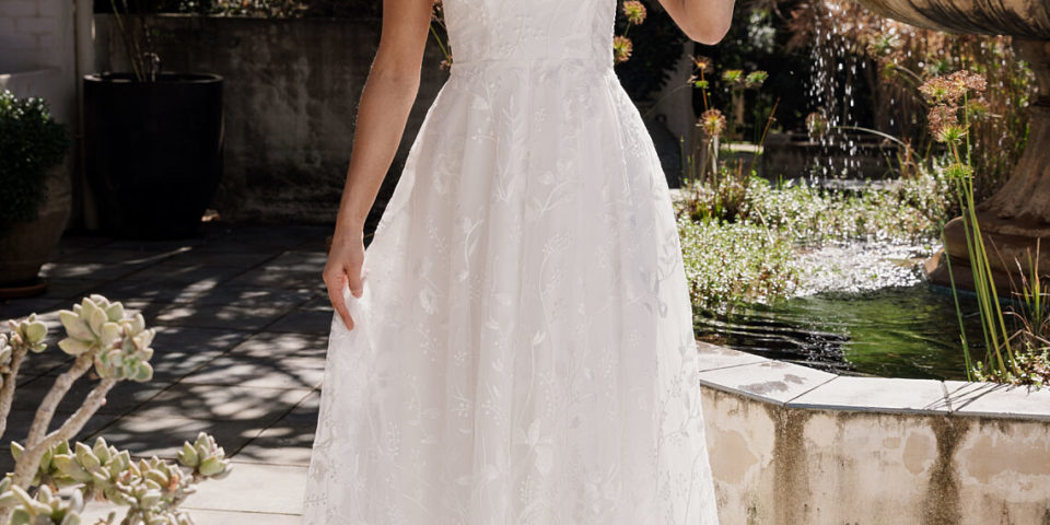 PO938W Fleur long Bridal gown/ Wedding dress $799