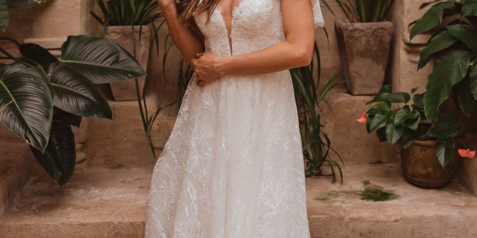 Tania Olsen TC362 Kansas Wedding dress / Bridal Gown $1070